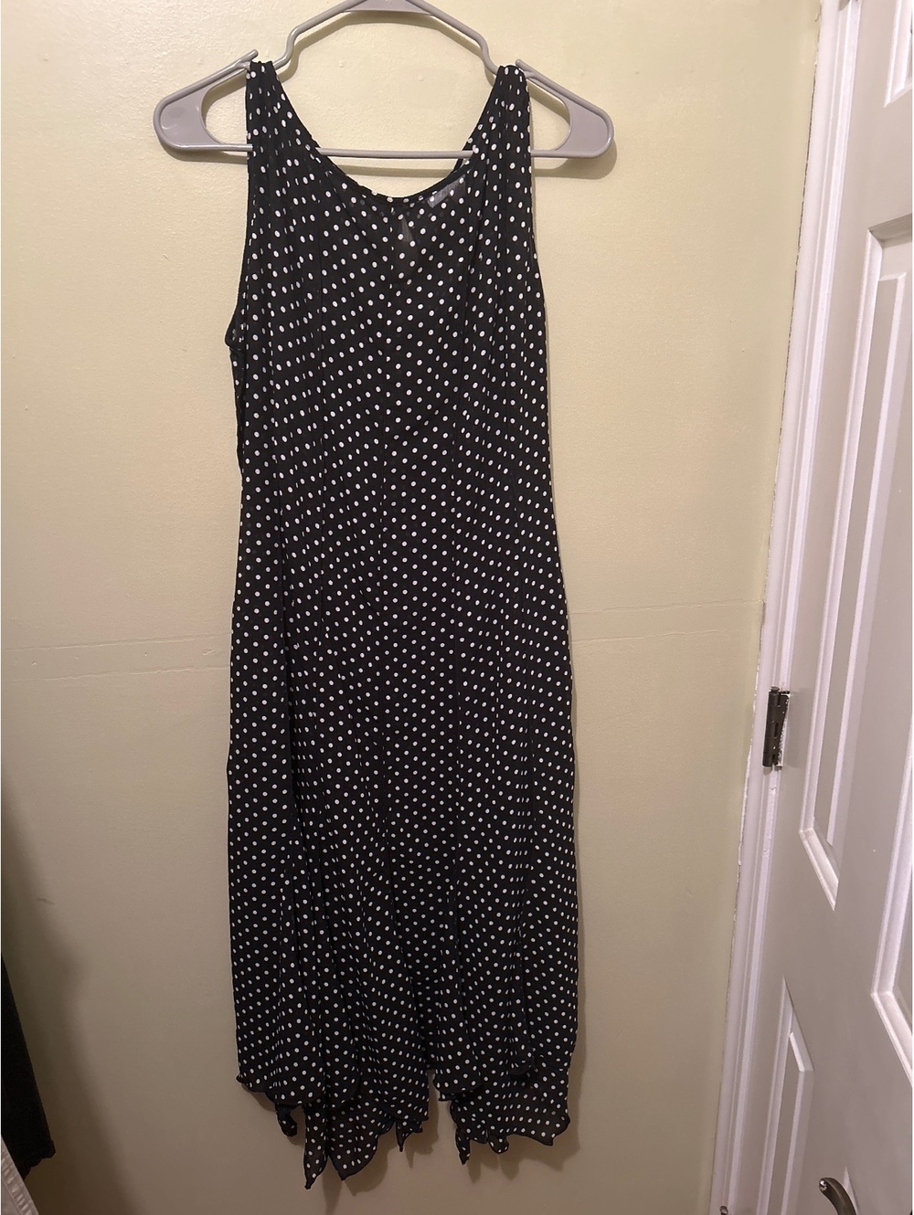 Dressbarn Black and White Polka Dot Sleeveless Dress Size 16